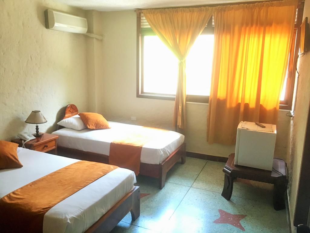 Hostal Estrella De Mar Puerto Ayora  Rum bild