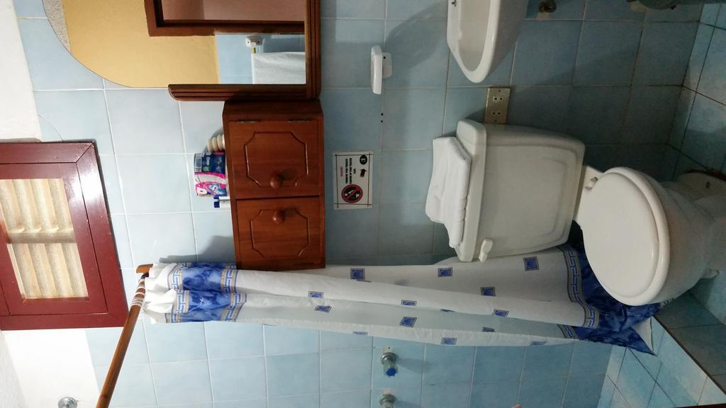 Hostal Estrella De Mar Puerto Ayora  Rum bild