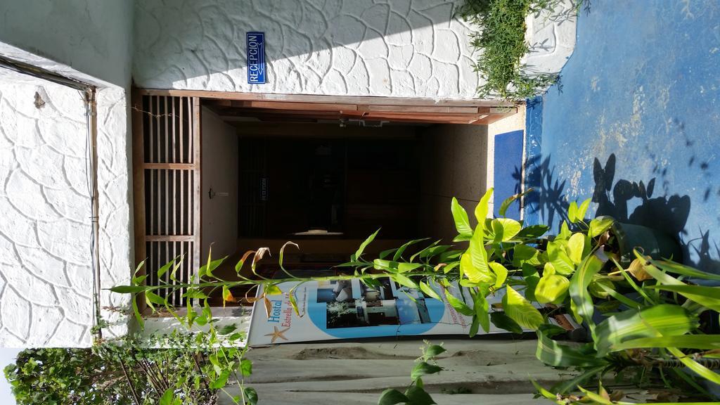 Hostal Estrella De Mar Puerto Ayora  Exteriör bild