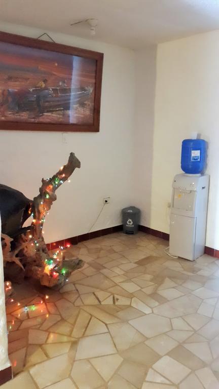 Hostal Estrella De Mar Puerto Ayora  Exteriör bild