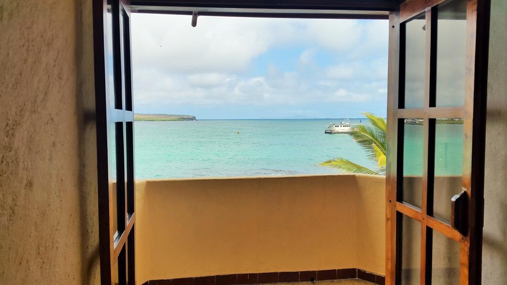 Hostal Estrella De Mar Puerto Ayora  Exteriör bild