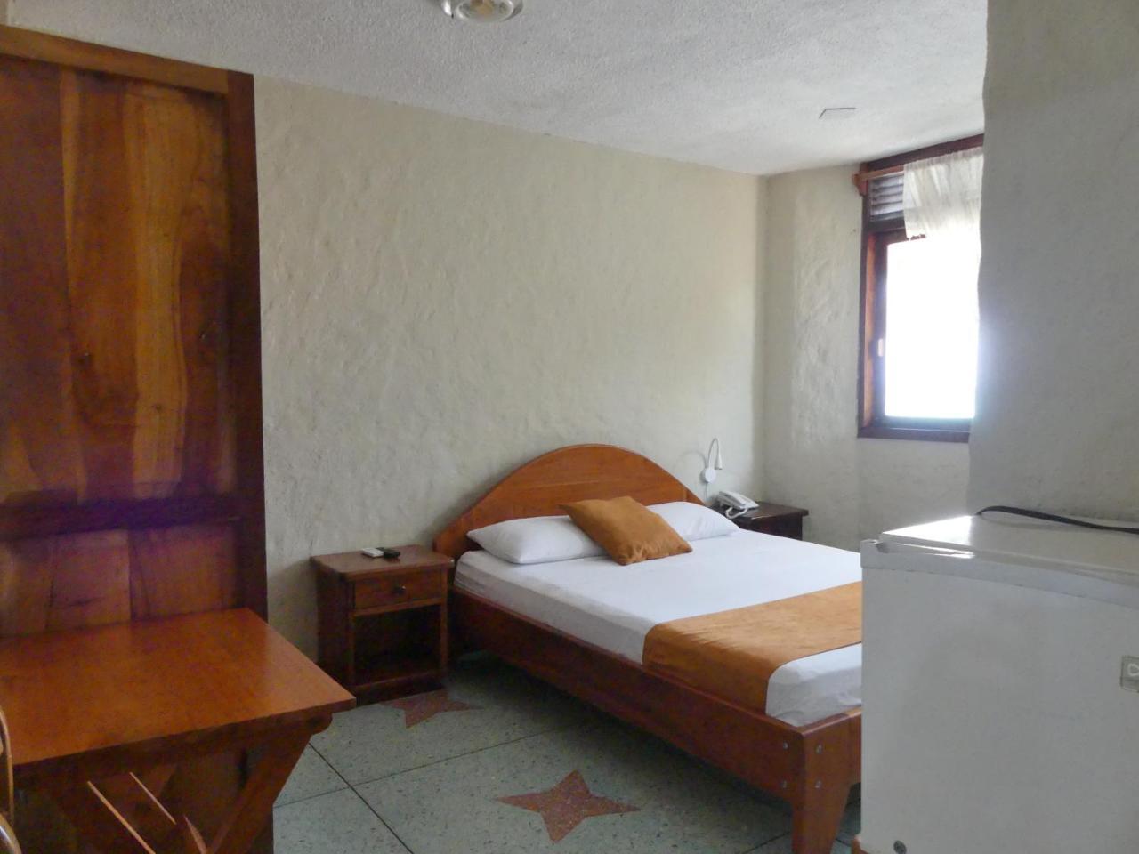 Hostal Estrella De Mar Puerto Ayora  Exteriör bild