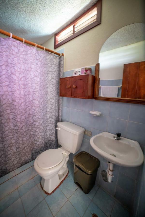 Hostal Estrella De Mar Puerto Ayora  Exteriör bild