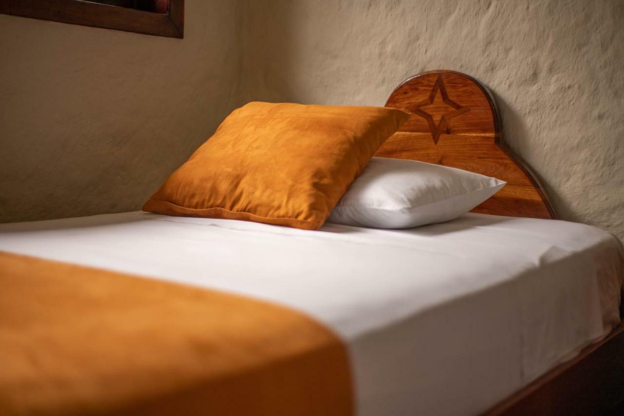 Hostal Estrella De Mar Puerto Ayora  Exteriör bild